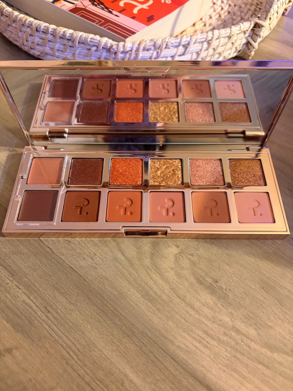 Patrick Ta - Neutral & Rose Gold Eyeshadow Palette - Blush and Copper Shades